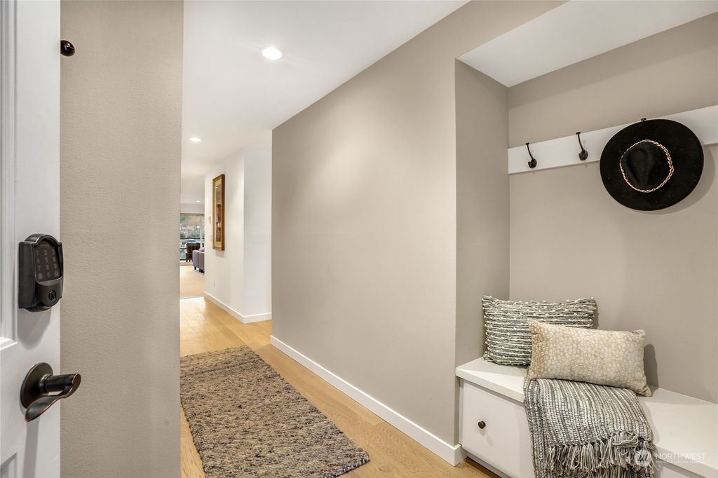 Photo of 353 101 Street SE #D-204, Bellevue, WA 98004 (MLS # 2195952)