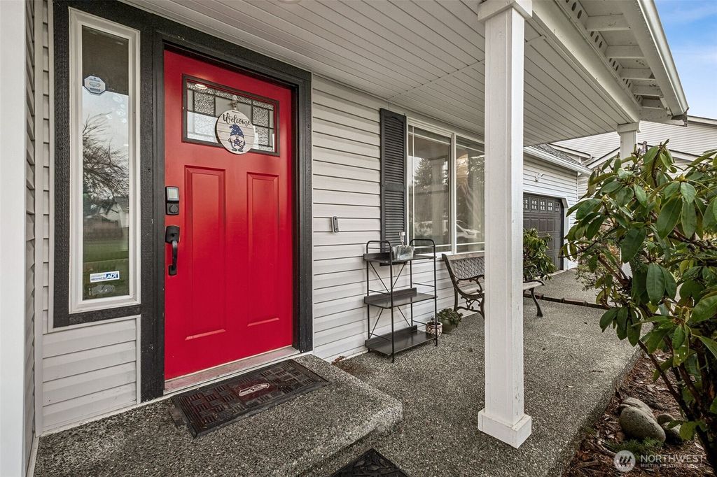 Photo of 4722 215th Street Ct E, Spanaway, WA 98387 (MLS # 2475621)