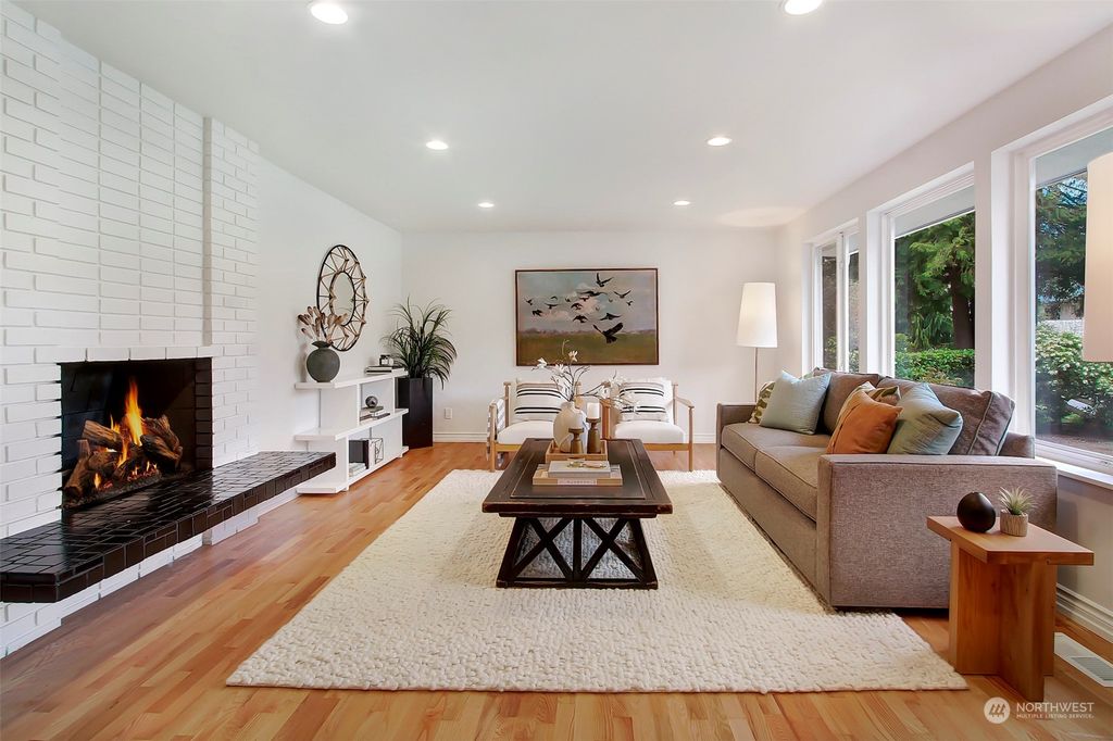 Photo of 8420 Maplewood Lane, Edmonds, WA 98026 (MLS # 2213639)