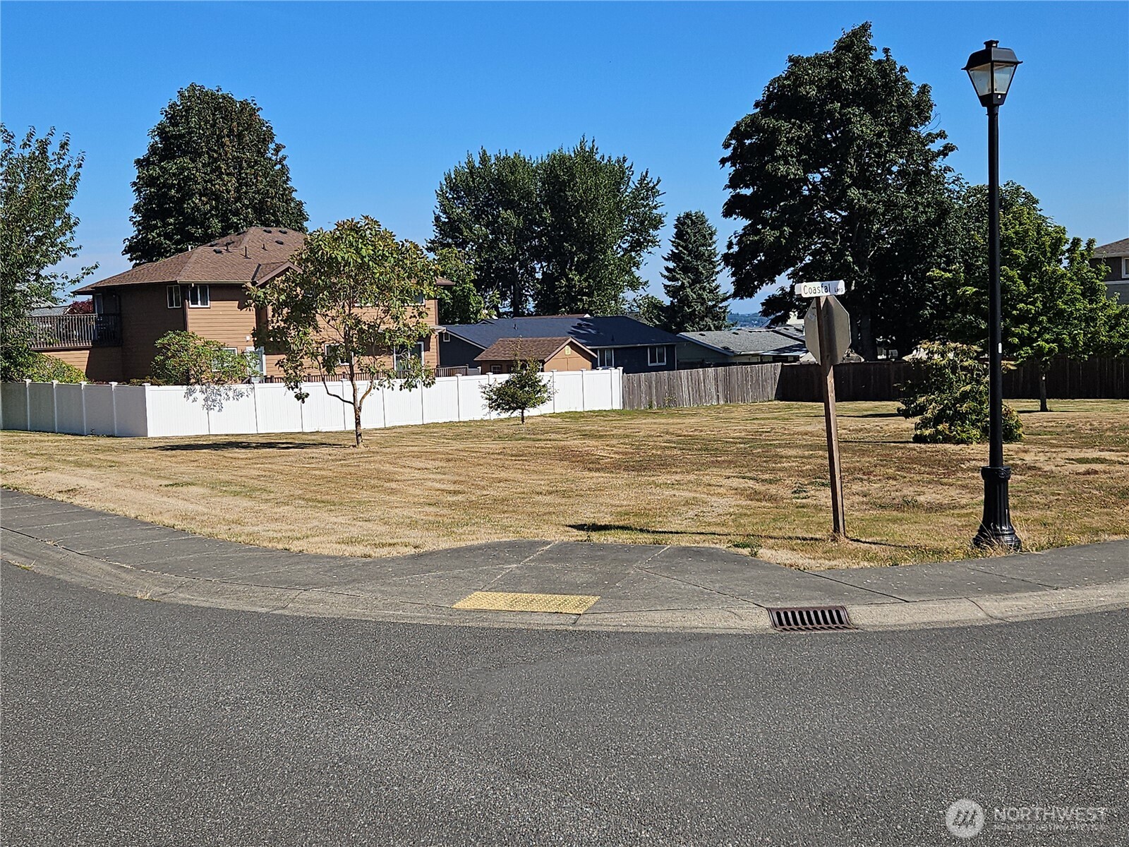 5386 Coastal Loop