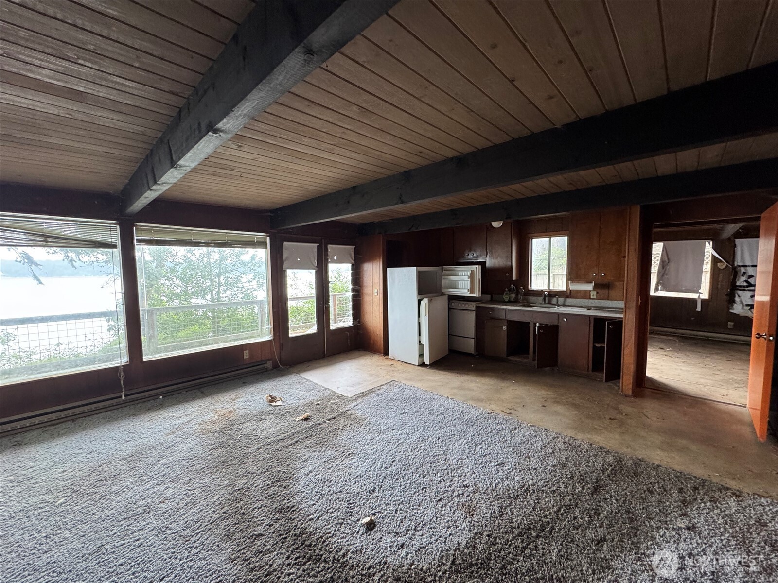 1284 Dines Point Road