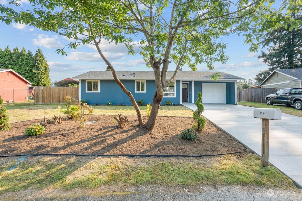 Photo of 6204 86th St NE St, Marysville, WA 98270 (MLS # 2286967)