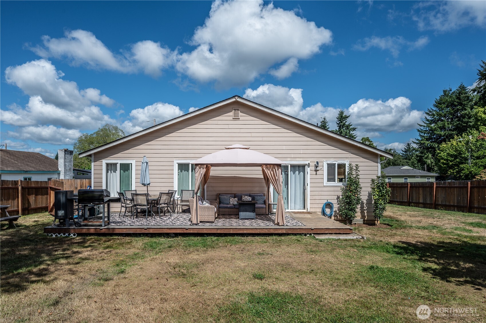 201 W Pine Street