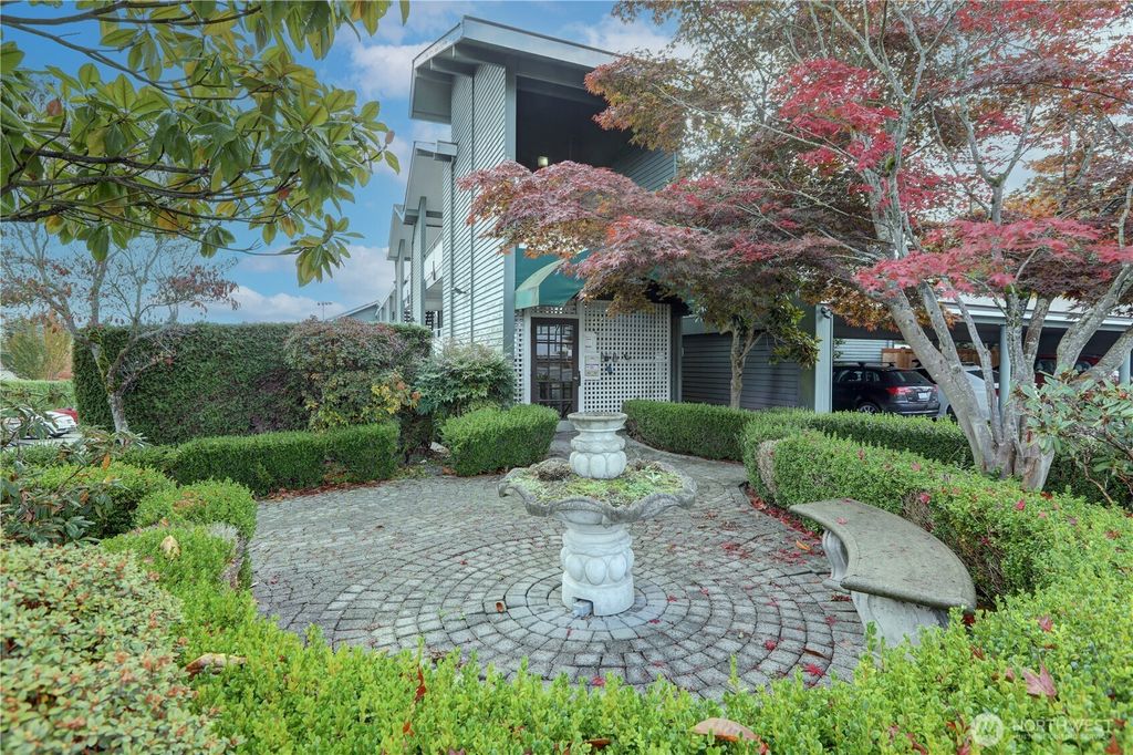 Photo of 7924 212th Street SW #305, Edmonds, WA 98026 (MLS # 2475542)