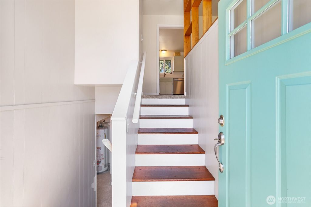 Photo of 14018 SE 201st Street, Kent, WA 98042 (MLS # 2360866)