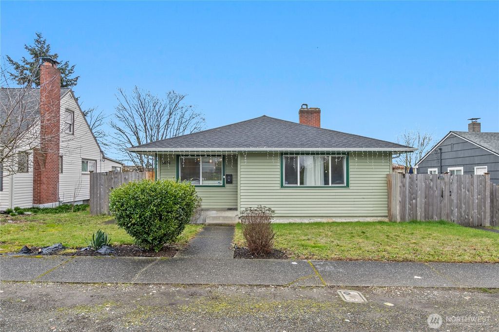Photo of 5031 S State St St, Tacoma, WA 98409 (MLS # 2484545)