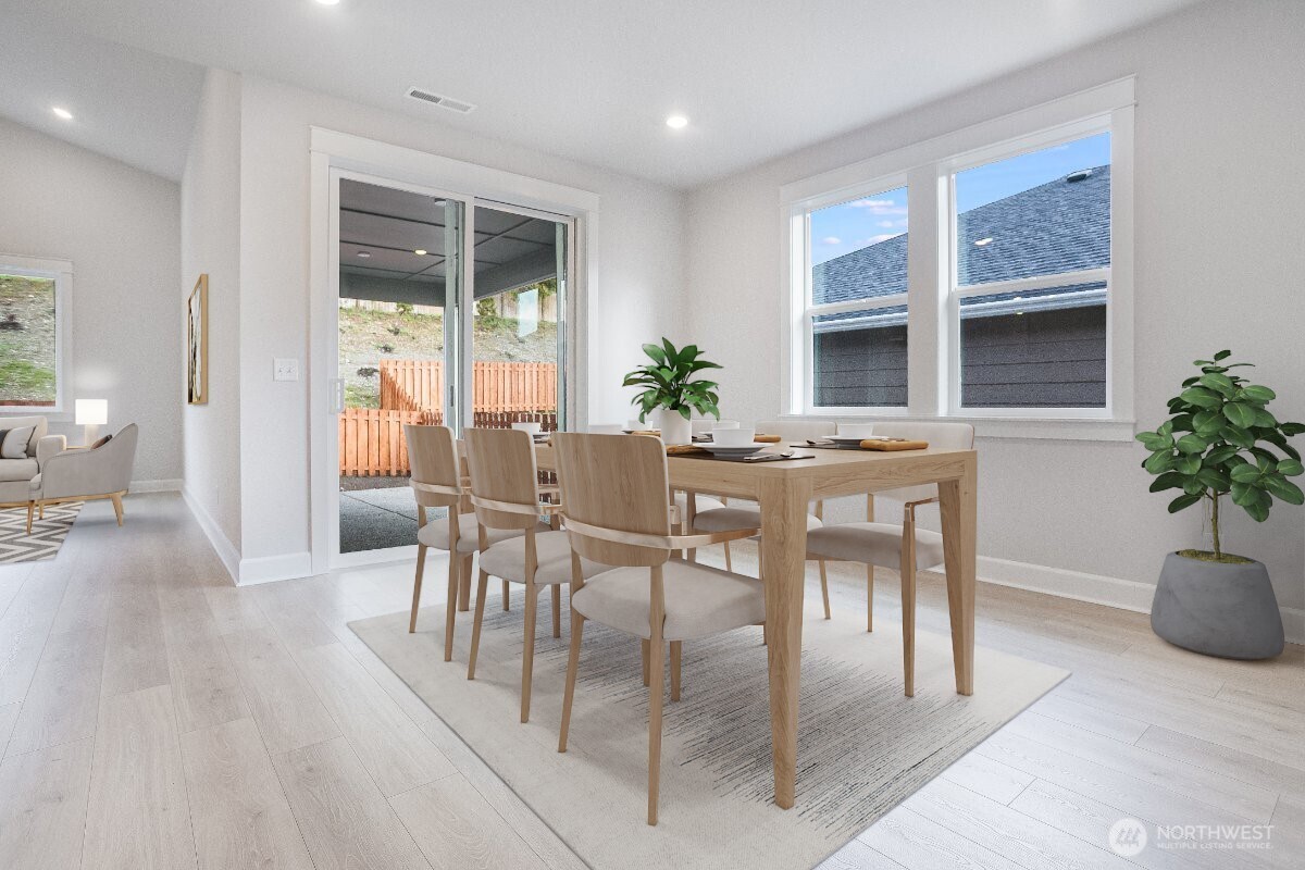 2945 Balsamroot Drive SE