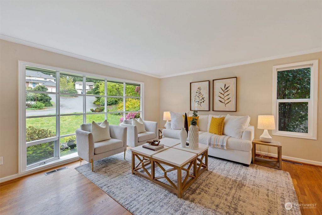 Photo of 4714 161st Avenue SE, Bellevue, WA 98006 (MLS # 2228373)
