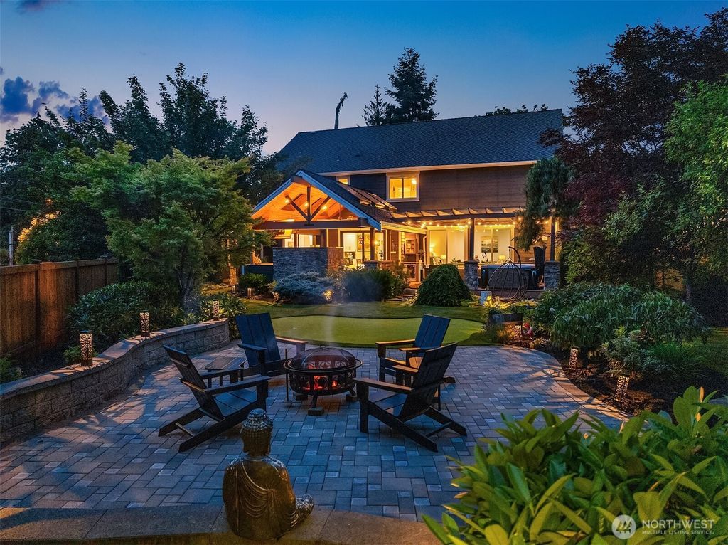Photo of 8907 NE 152nd Place, Bothell, WA 98011 (MLS # 2418577)