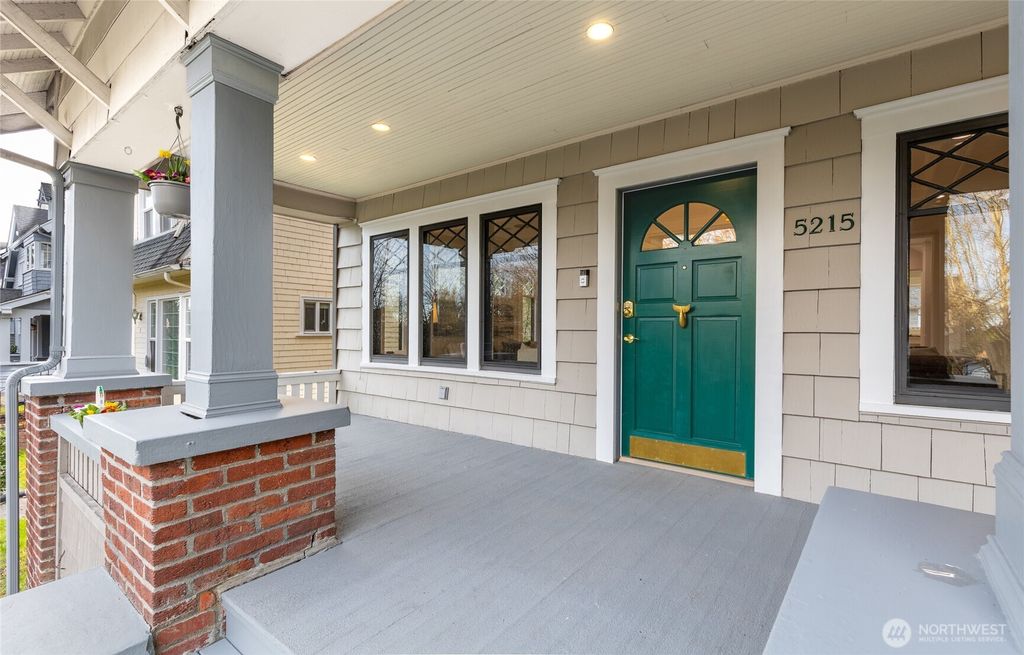 Photo of 5215 18th Avenue NE, Seattle, WA 98105 (MLS # 2337989)