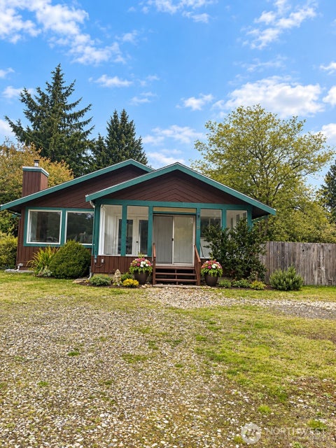 Photo of 319 Mizzen Street NW, Ocean Shores, WA 98569 (MLS # 2594250)