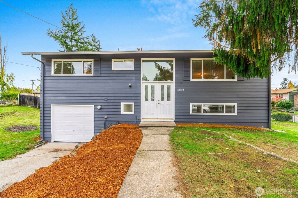 Photo of 12703 SE 163rd St St, Renton, WA 98058 (MLS # 2452385)
