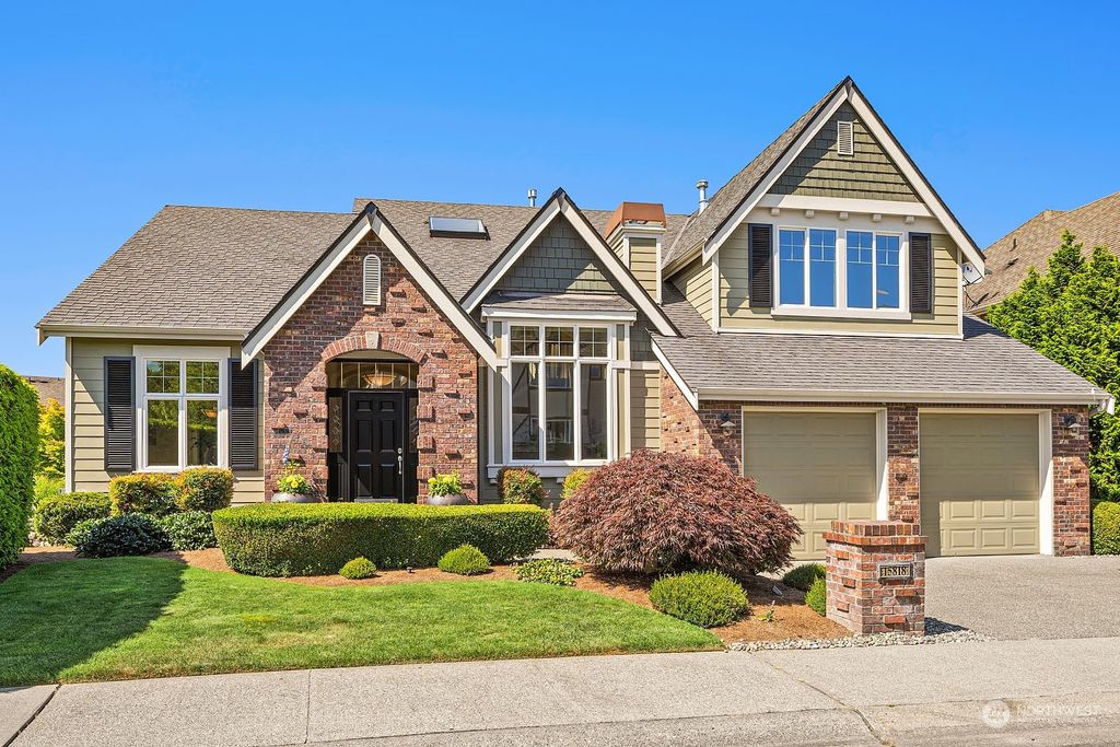 Photo of 15818 NE 118th Way, Redmond, WA 98052 (MLS # 2266897)