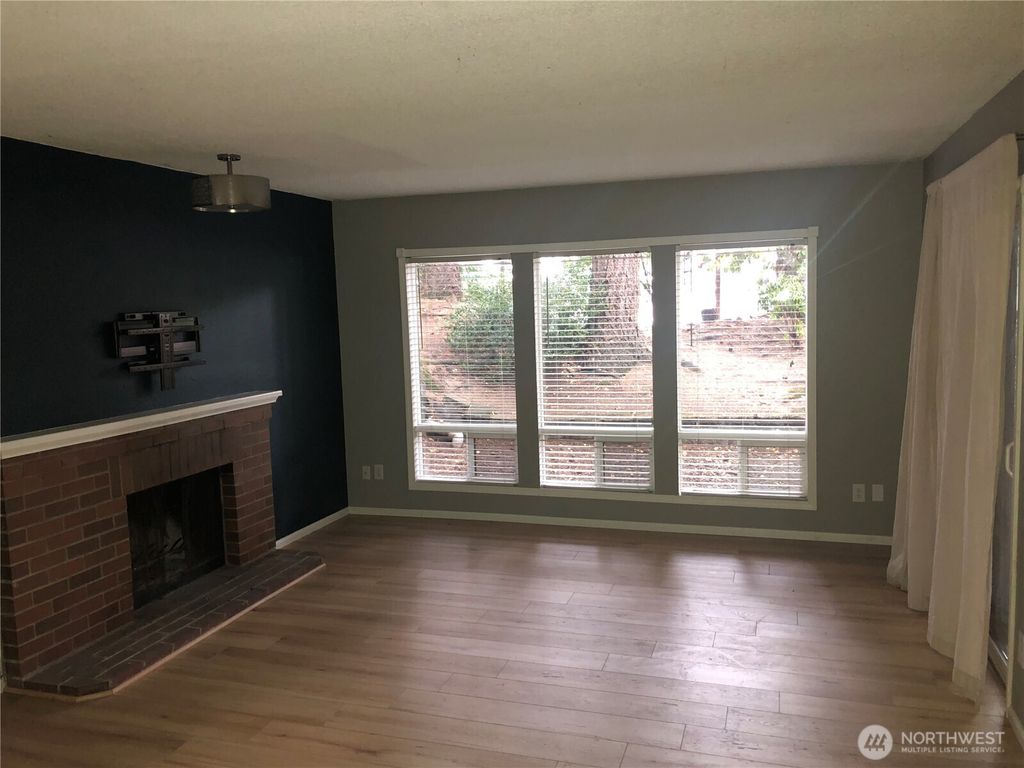 Photo of 110 SW 116th Street #A11, Seattle, WA 98146 (MLS # 2460394)