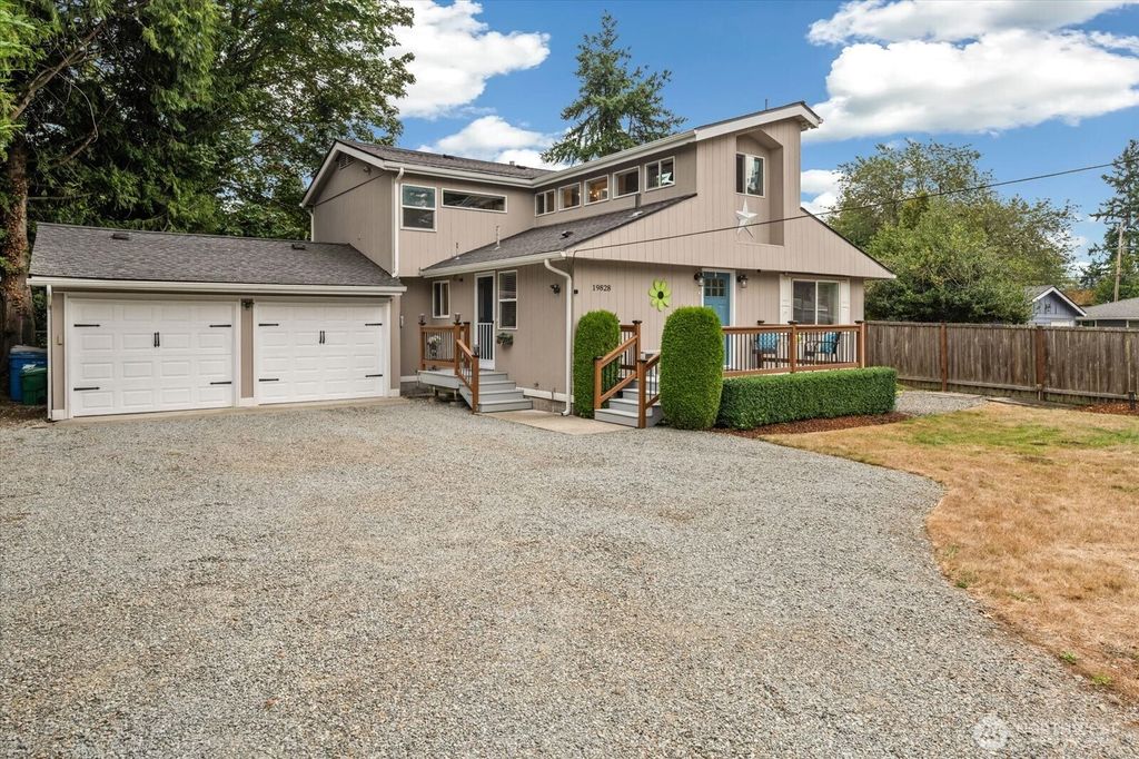 Photo of 19828 104th Avenue SE, Renton, WA 98055 (MLS # 2425185)