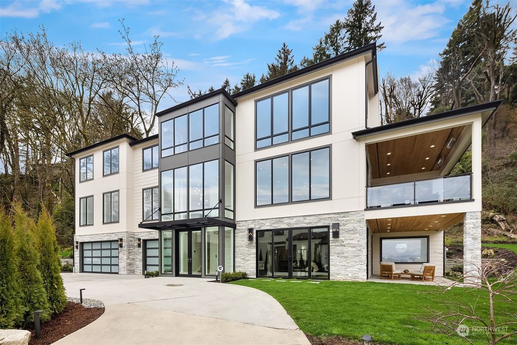Photo of 8379 E Mercer Way, Mercer Island, WA 98040 (MLS # 2038460)