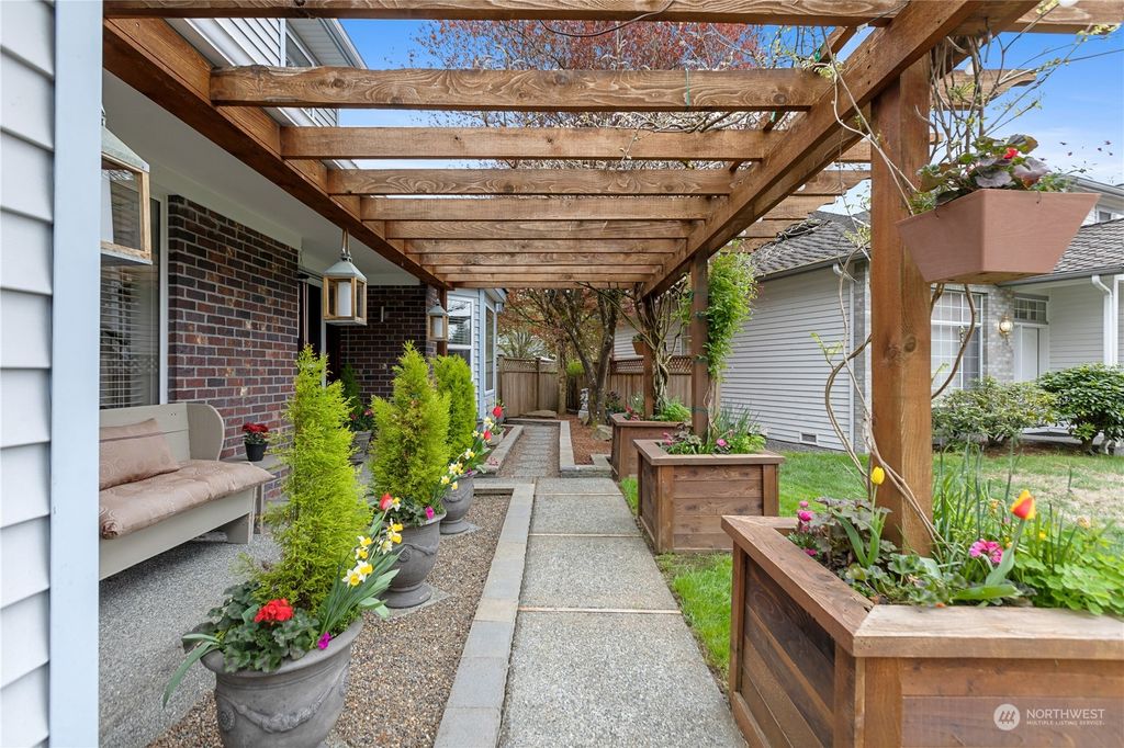 Photo of 5316 152nd Place SE, Everett, WA 98208 (MLS # 2070055)