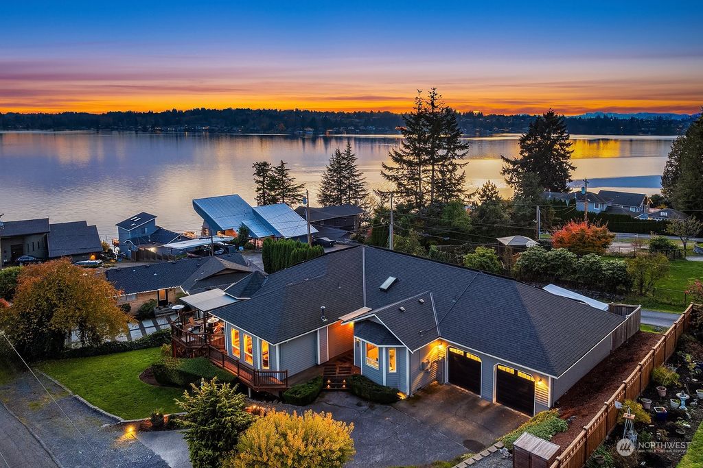 Photo of 1506 114th Drive NE, Lake Stevens, WA 98258 (MLS # 2309280)