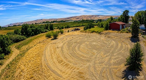 Photo of 28005 N Crosby Road, Prosser, WA 99350 (MLS # 2577754)