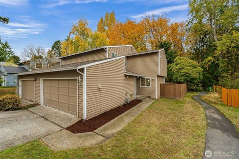 Photo of 13324 NE 138th Pl Pl, Kirkland, WA 98034 (MLS # 2452464)