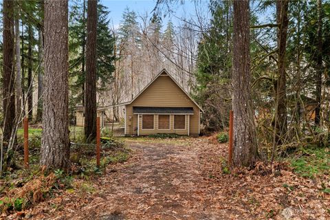 Photo of 380 N Duckabush Drive E, Hoodsport, WA 98548 (MLS # 2496047)