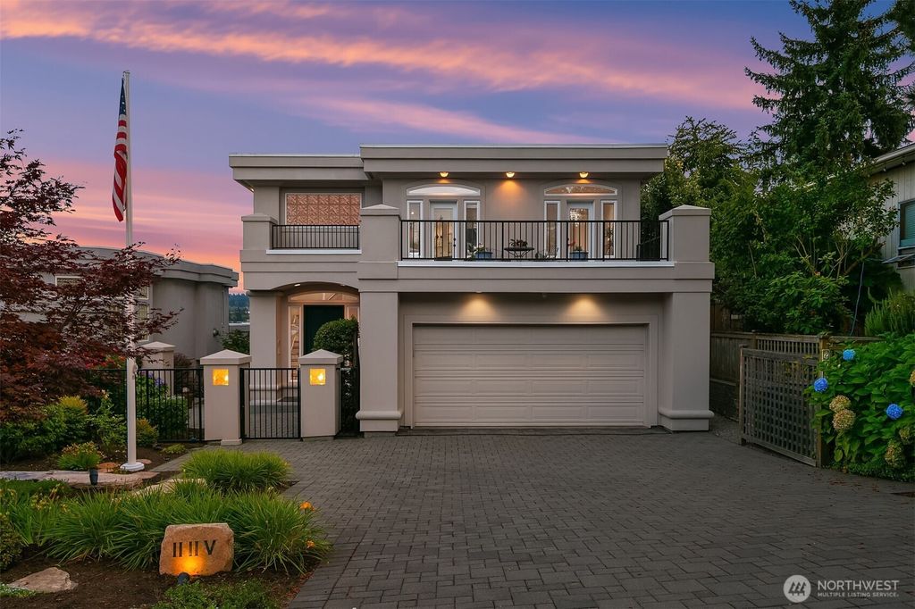 Photo of 225 8th Avenue, Kirkland, WA 98033 (MLS # 2415232)