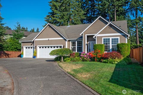 Photo of 6025 195th Avenue E, Bonney Lake, WA 98391 (MLS # 2542854)