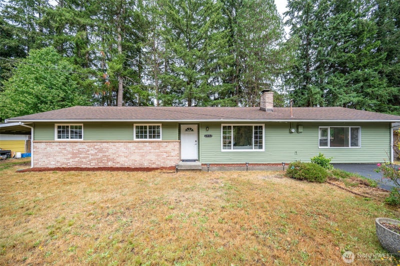2402 Larch SE