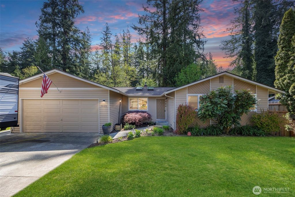 Photo of 5122 130th Place NE, Marysville, WA 98271 (MLS # 2363705)