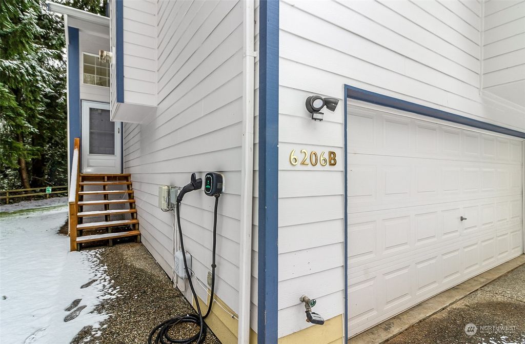 Photo of 6206 79th Place NE #B, Marysville, WA 98270 (MLS # 2330180)