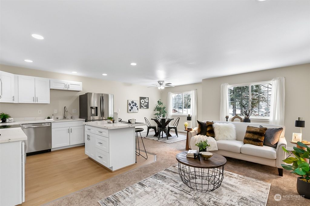 Photo of 6206 79th Place NE #B, Marysville, WA 98270 (MLS # 2330180)