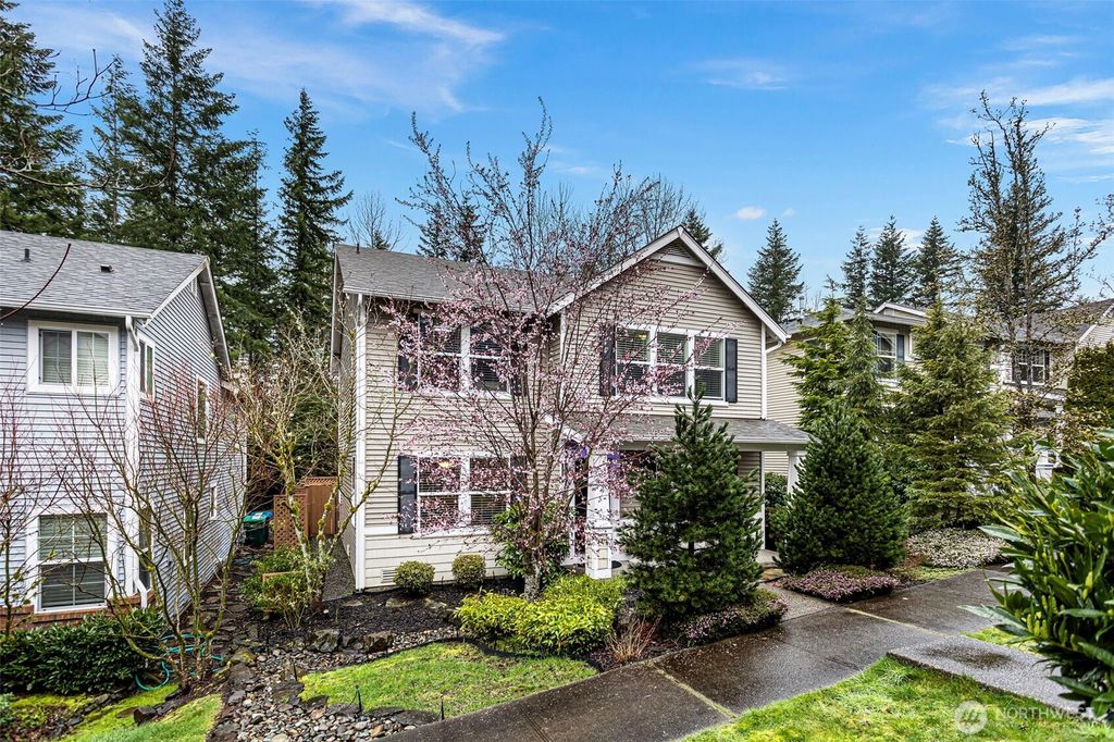 Photo of 36726 SE Gravenstein Court, Snoqualmie, WA 98065 (MLS # 2495868)