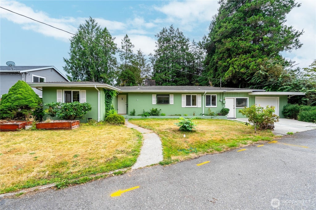 Photo of 648 Smith Street, Monroe, WA 98272 (MLS # 2575895)