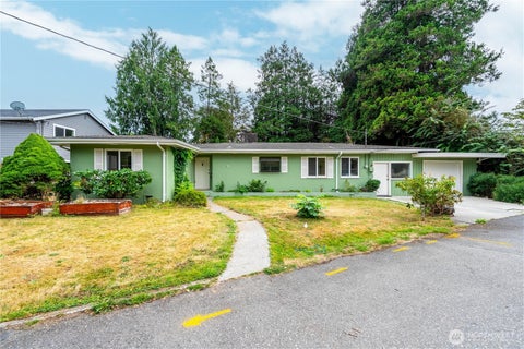 Photo of 648 Smith Street, Monroe, WA 98272 (MLS # 2575895)