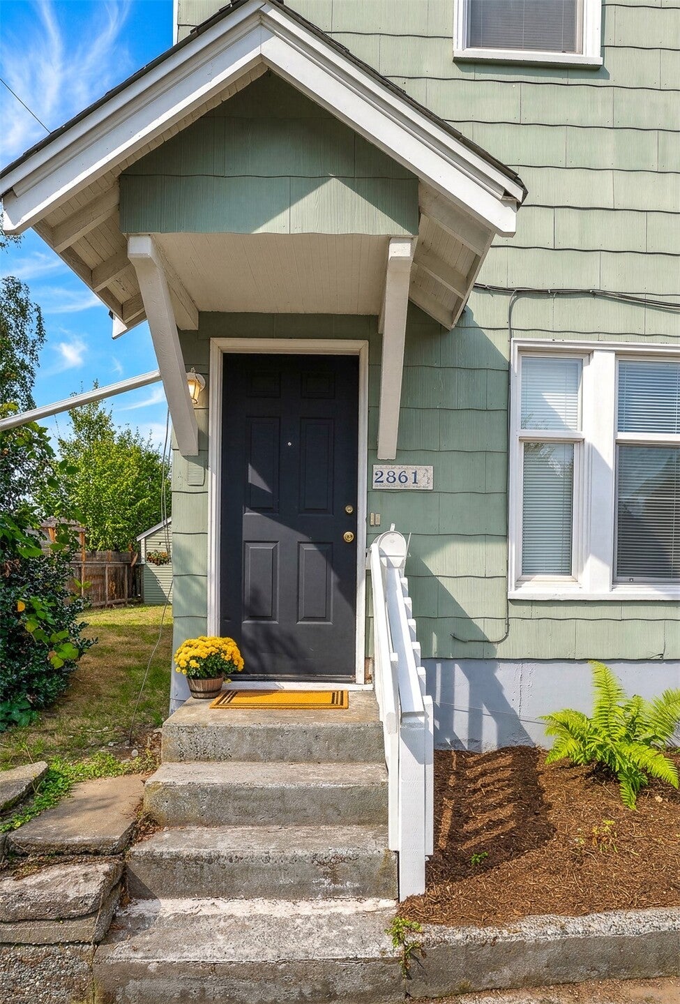 Photo of 2861 NW 60th Street, Seattle, WA 98107 (MLS # 2597242)