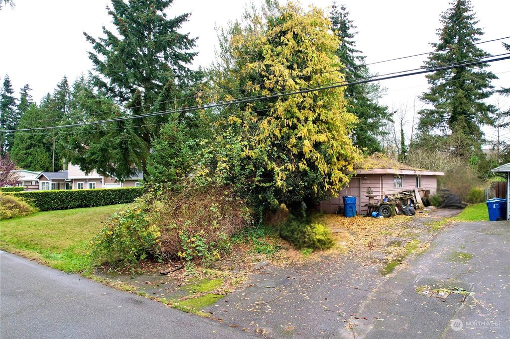 Photo of 18520 67th Avenue W, Lynnwood, WA 98037 (MLS # 2312447)