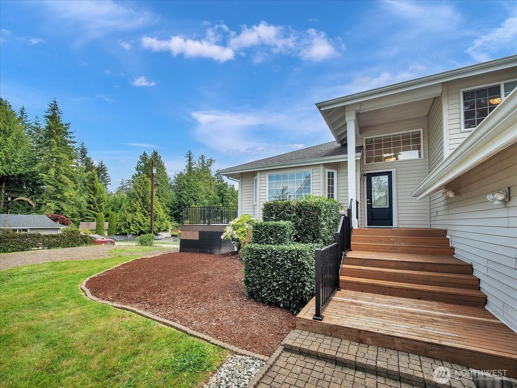 Photo of 16929 52nd Avenue W, Lynnwood, WA 98037 (MLS # 2382821)