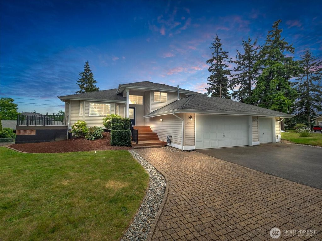 Photo of 16929 52nd Avenue W, Lynnwood, WA 98037 (MLS # 2382821)