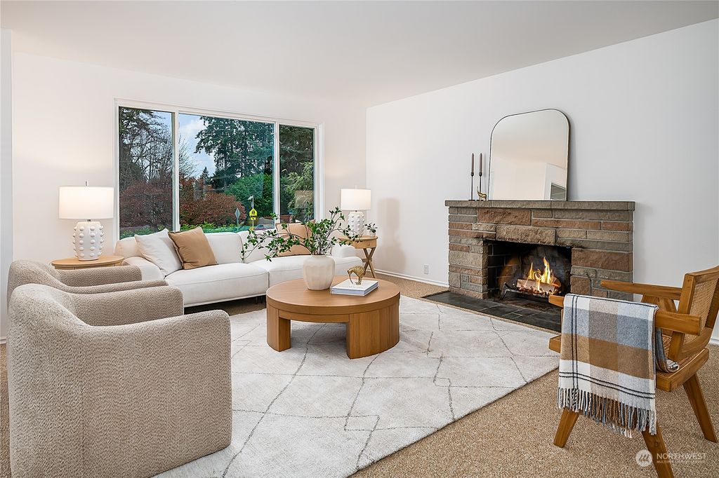 Photo of 5 234th Place SE, Bothell, WA 98021 (MLS # 2313050)