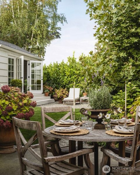 Photo of 2307 McGilvra Boulevard E, Seattle, WA 98112 (MLS # 2507534)