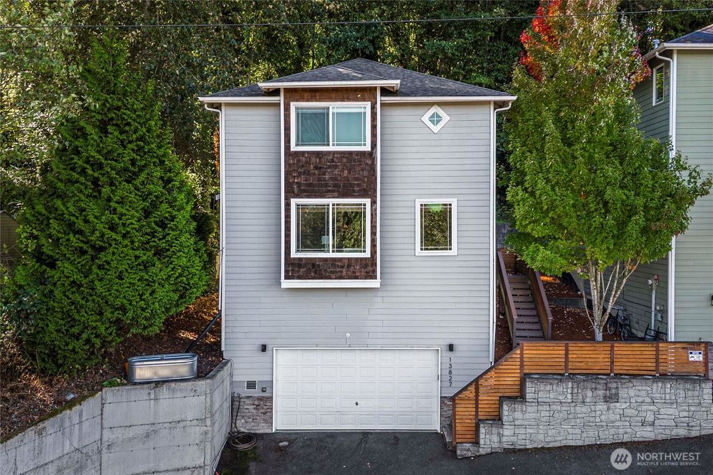 Photo of 13827 Macadam Road S, Tukwila, WA 98168 (MLS # 2444912)