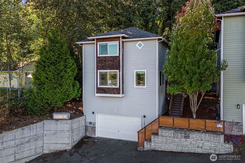 Photo of 13827 Macadam Road S, Tukwila, WA 98168 (MLS # 2444912)