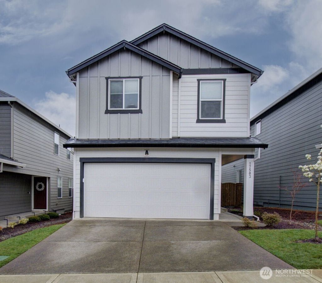 Photo of 17503 NW 10th Avenue, Ridgefield, WA 98642 (MLS # 2502245)