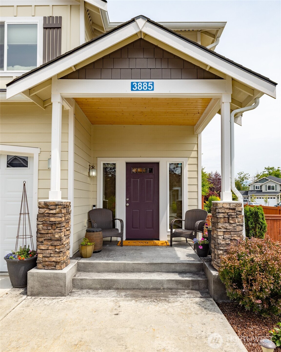 3885 Summersun St.
