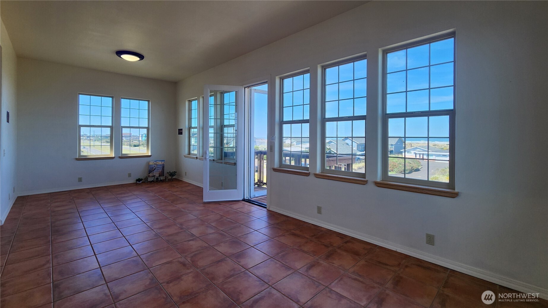 1140 Ocean Shores Boulevard SW