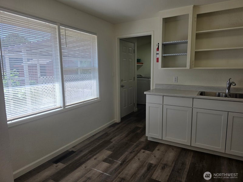 253 N Dale Road