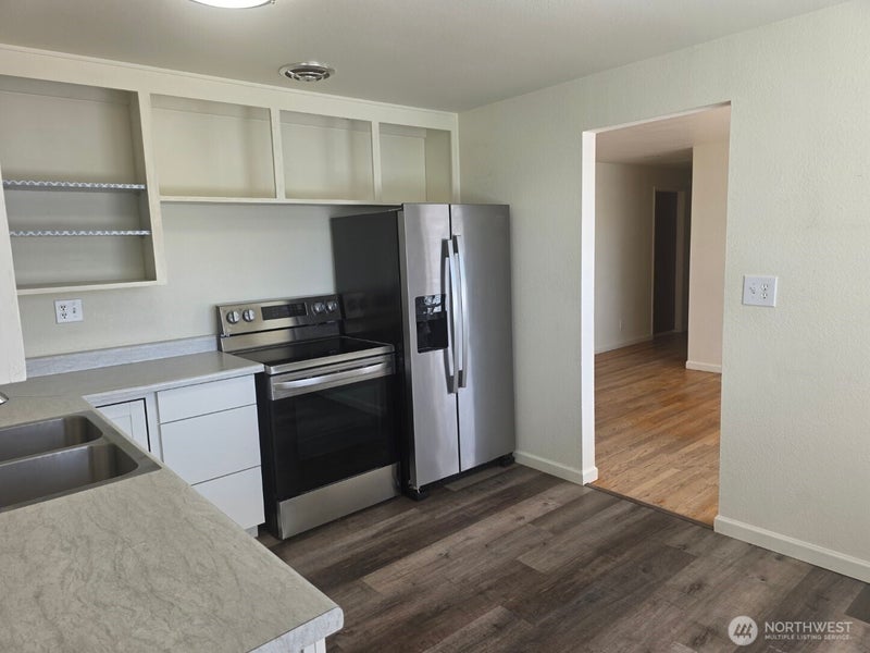 253 N Dale Road