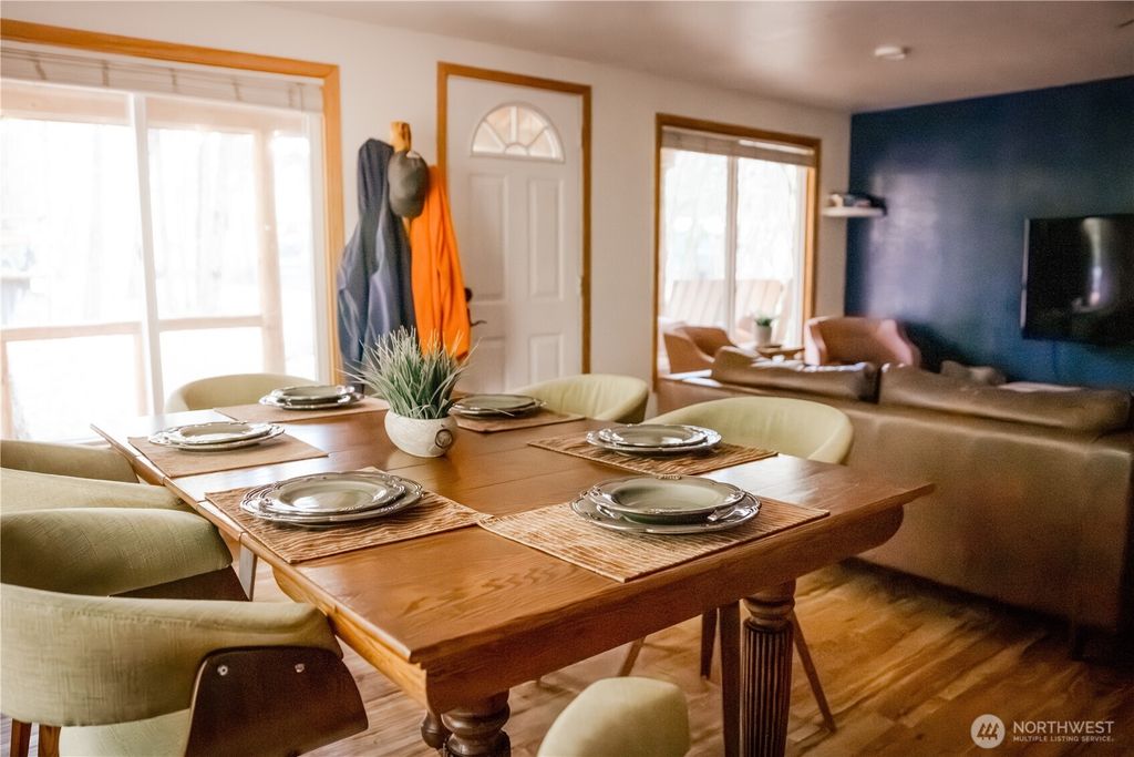 Photo of 139 Mount Rainier Drive, Packwood, WA 98361 (MLS # 2522231)