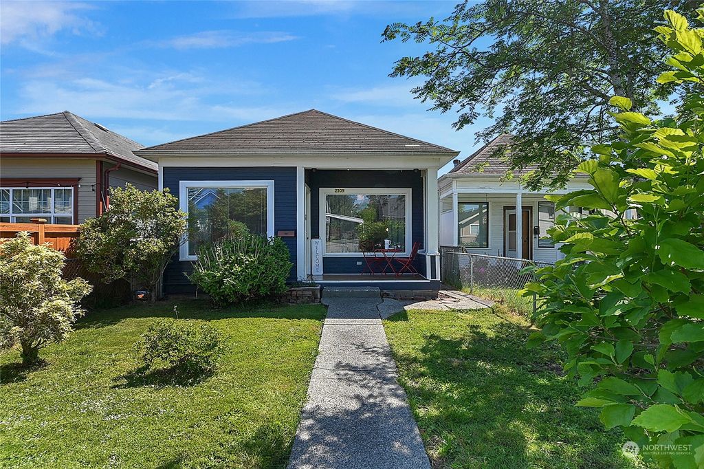 Photo of 2309 Lombard Avenue, Everett, WA 98201 (MLS # 2076834)