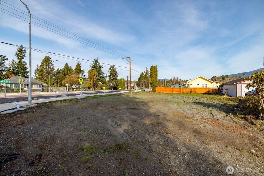 Photo of 900 N McGarigle Road, Sedro Woolley, WA 98284 (MLS # 2479189)